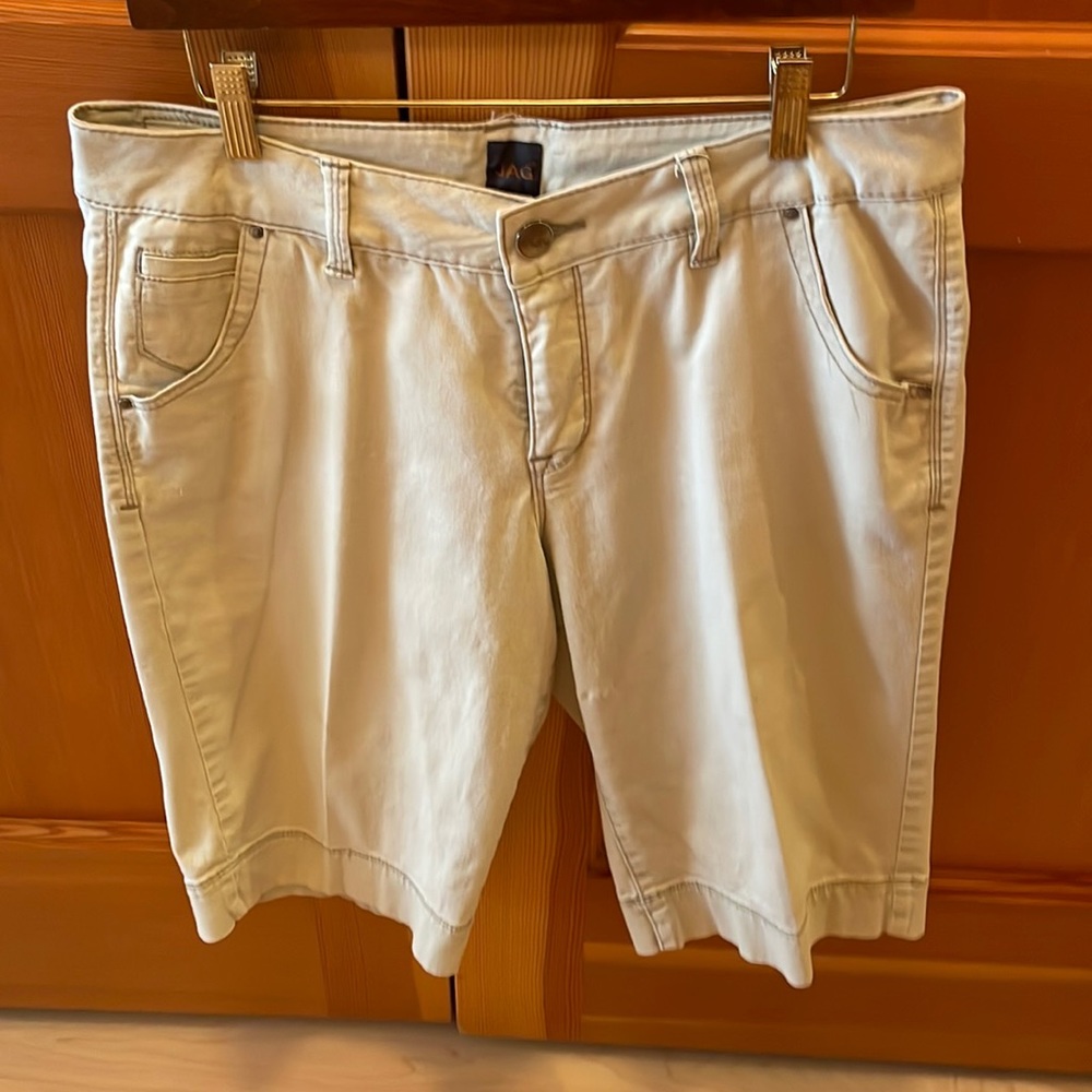 Jag Bermuda Shorts